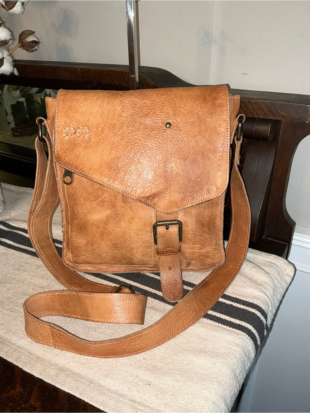 Bed Stu Leather Venice Beach Crossbody Tan Rustic Retail $240